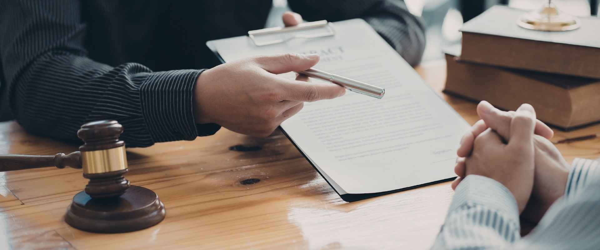 Mediation vs Arbitration vs Litigation: Choosing the Right Approach to Divorce